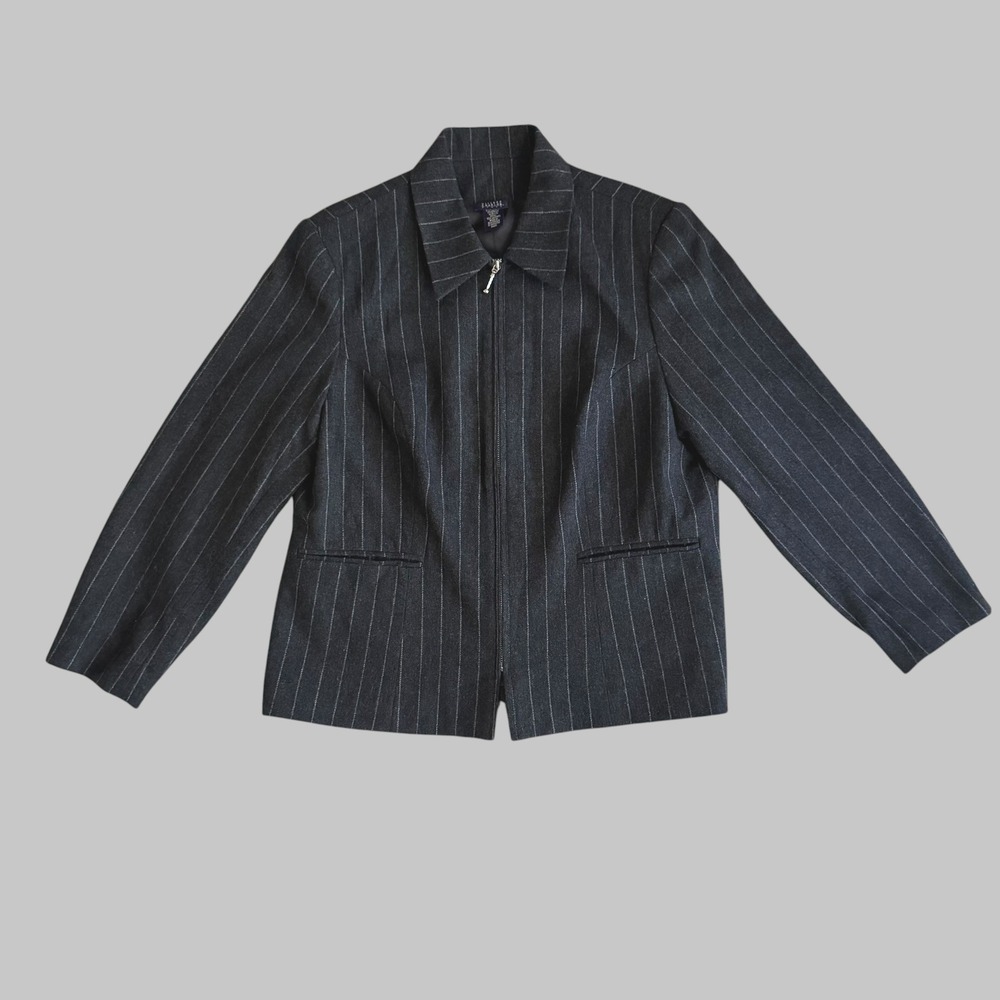 Hillard & Hanson Woman Pinstripe Wool Blend Zip Front Blazer Gray 18W Corporate